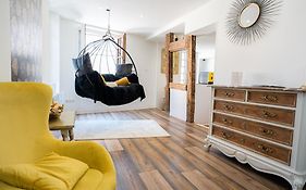Appartement De La Noblesse - Designed By C.M